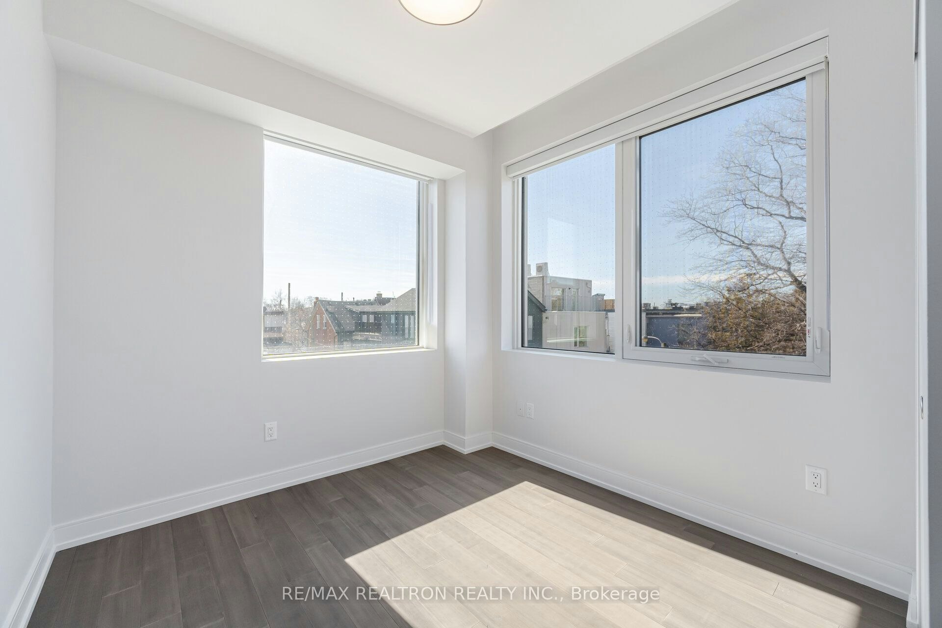 203-664 Spadina Avenue, Toronto, ON, M5S 2H7 - 8