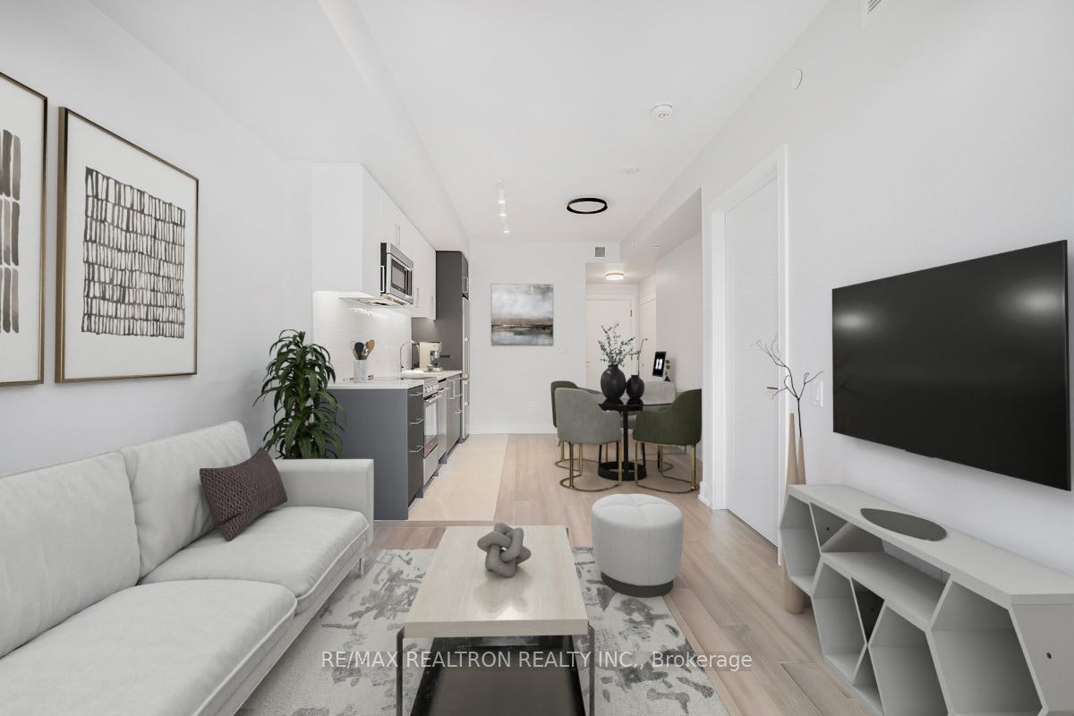 805-2525 Bathurst Street, Toronto, ON, M6B 2Y9