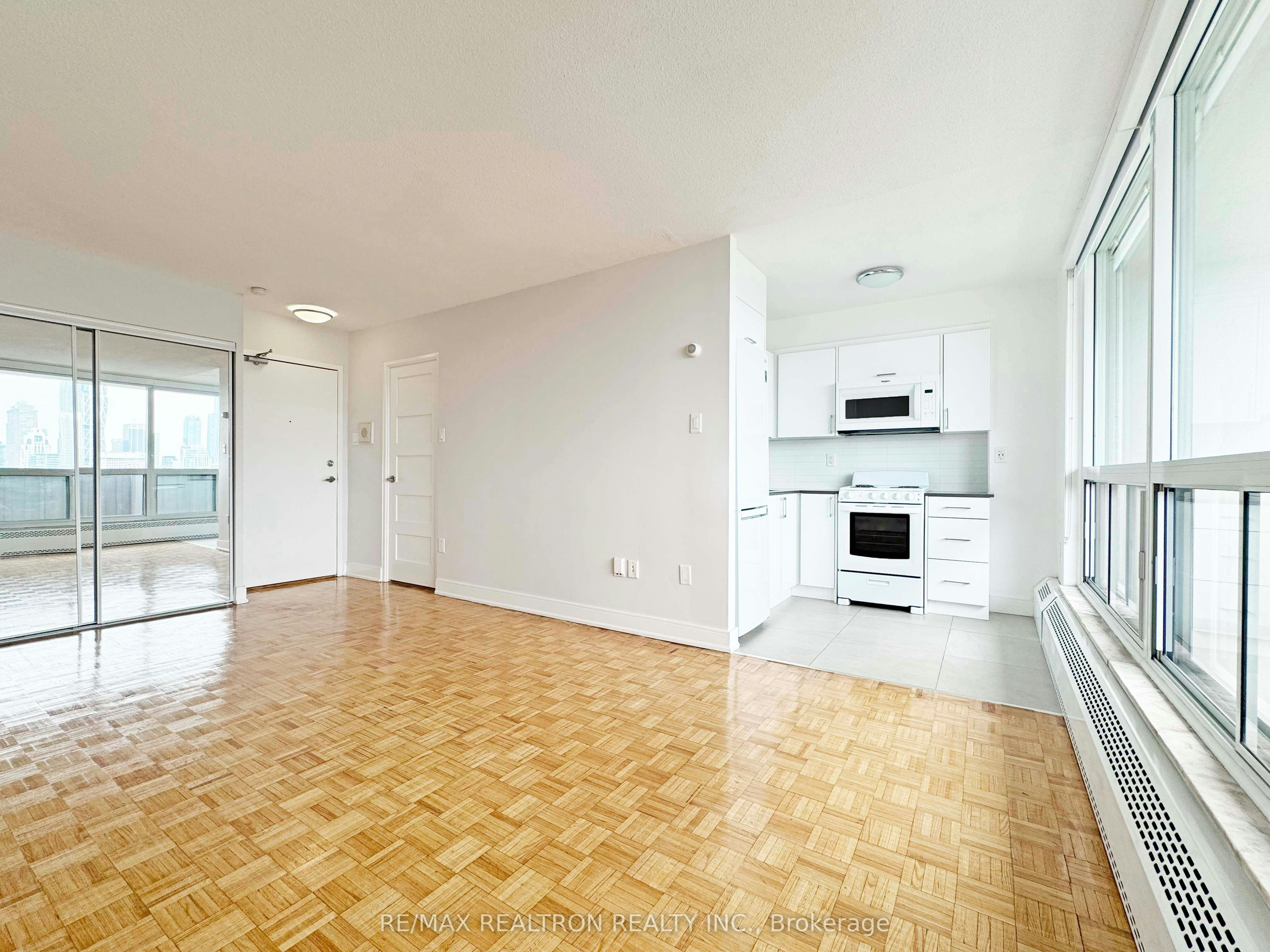 2507-666 Spadina Avenue, Toronto, ON, M5S 2H8 - 3