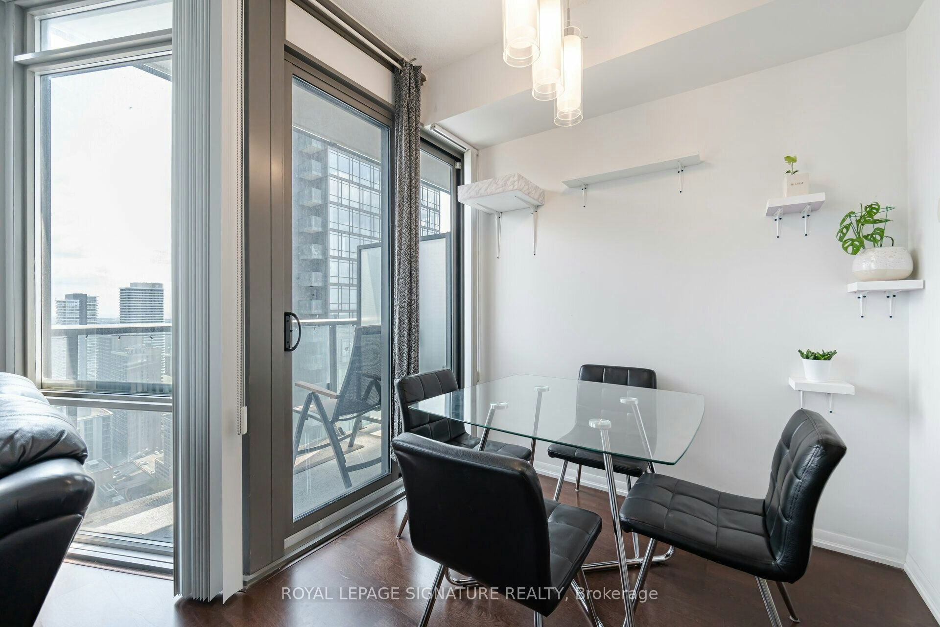 3307-832 Bay Street, Toronto, ON, M5S 1Z6 - 11