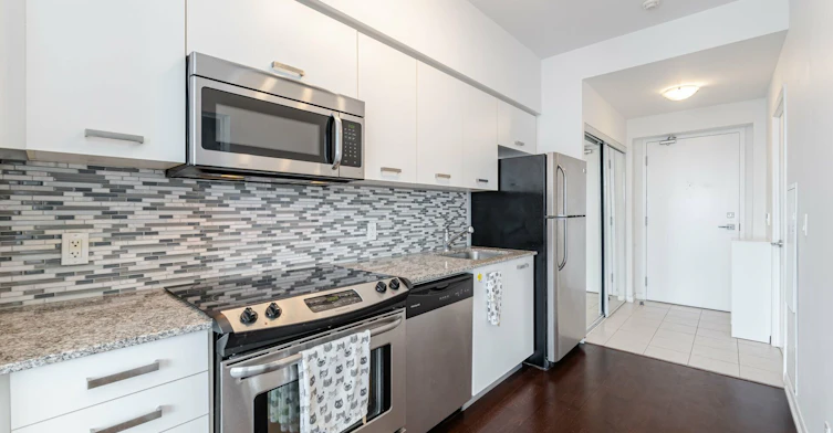 3307-832 Bay Street, Toronto, ON, M5S 1Z6 - 7