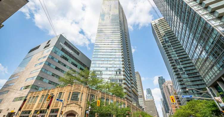 3307-832 Bay Street, Toronto, ON, M5S 1Z6
