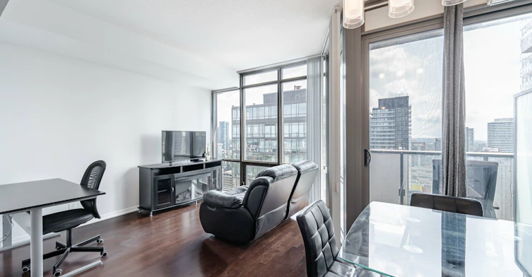 3307-832 Bay Street, Toronto, ON, M5S 1Z6 - 9
