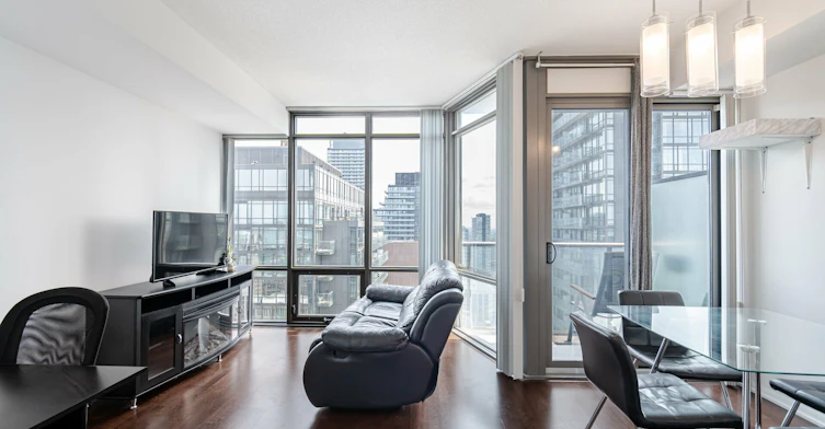 3307-832 Bay Street, Toronto, ON, M5S 1Z6 - 13