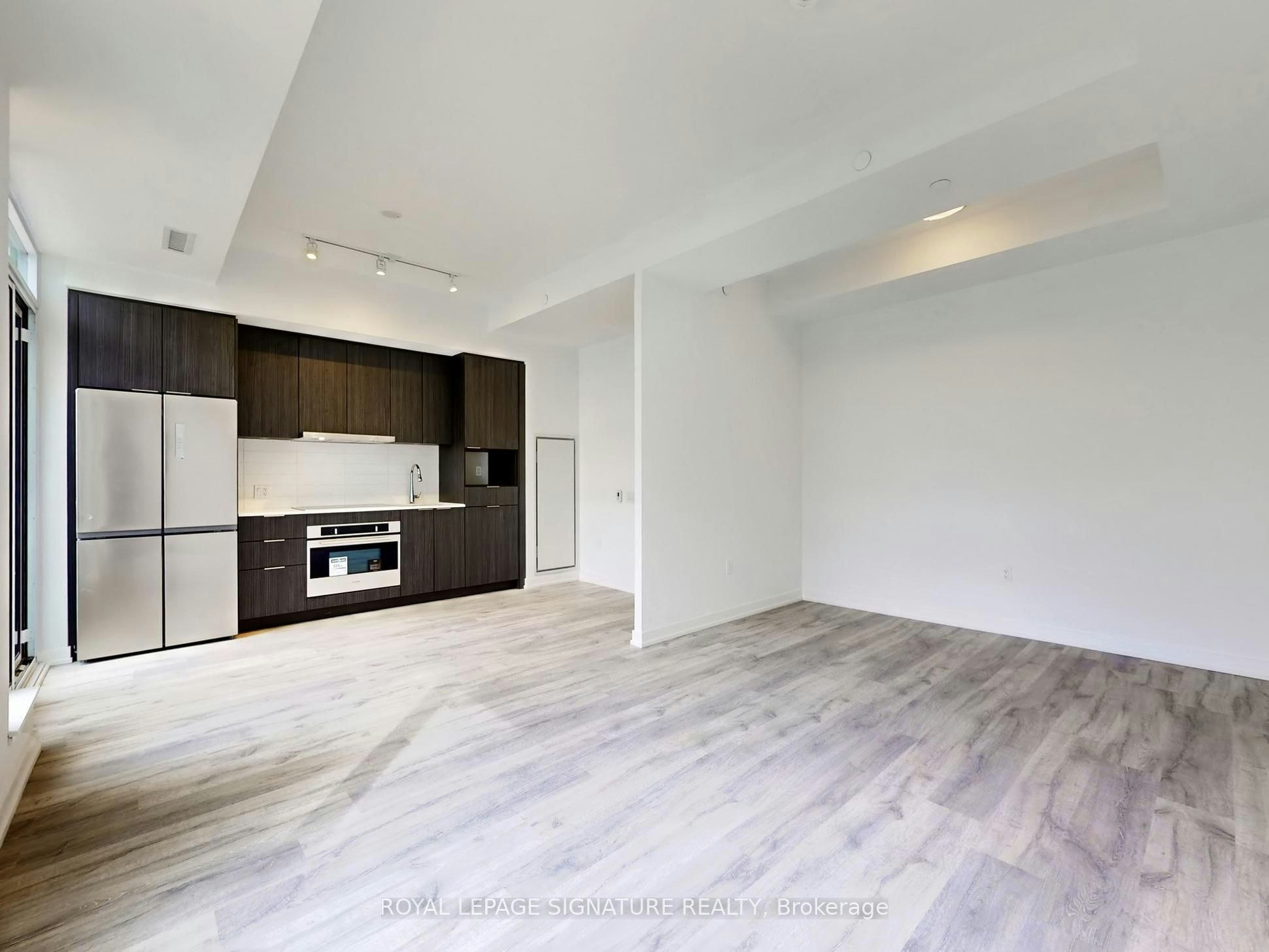 S608-8 Olympic Gdn Drive, Toronto, ON, M2M 0B9 - 7