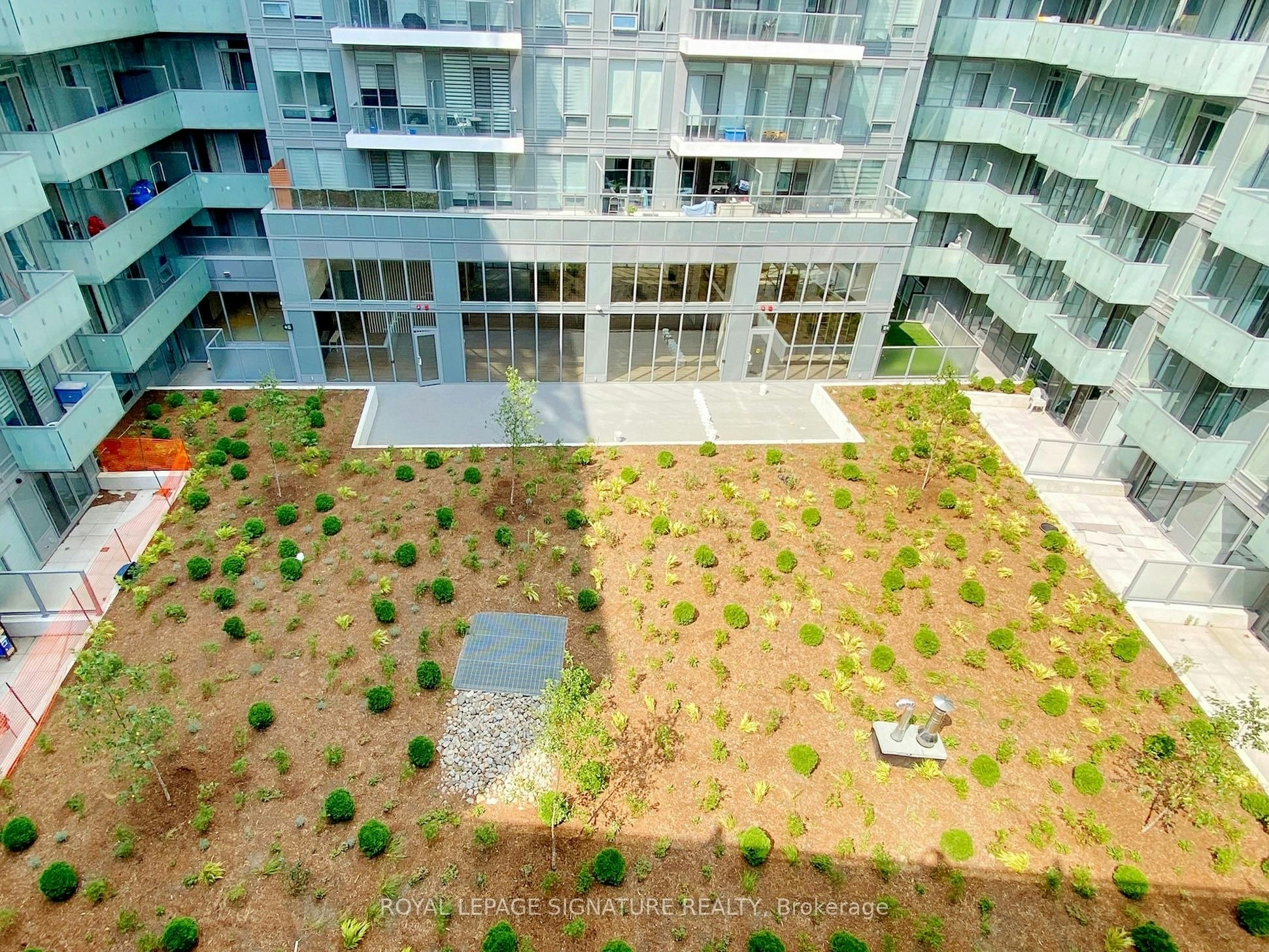 S608-8 Olympic Gdn Drive, Toronto, ON, M2M 0B9 - 40