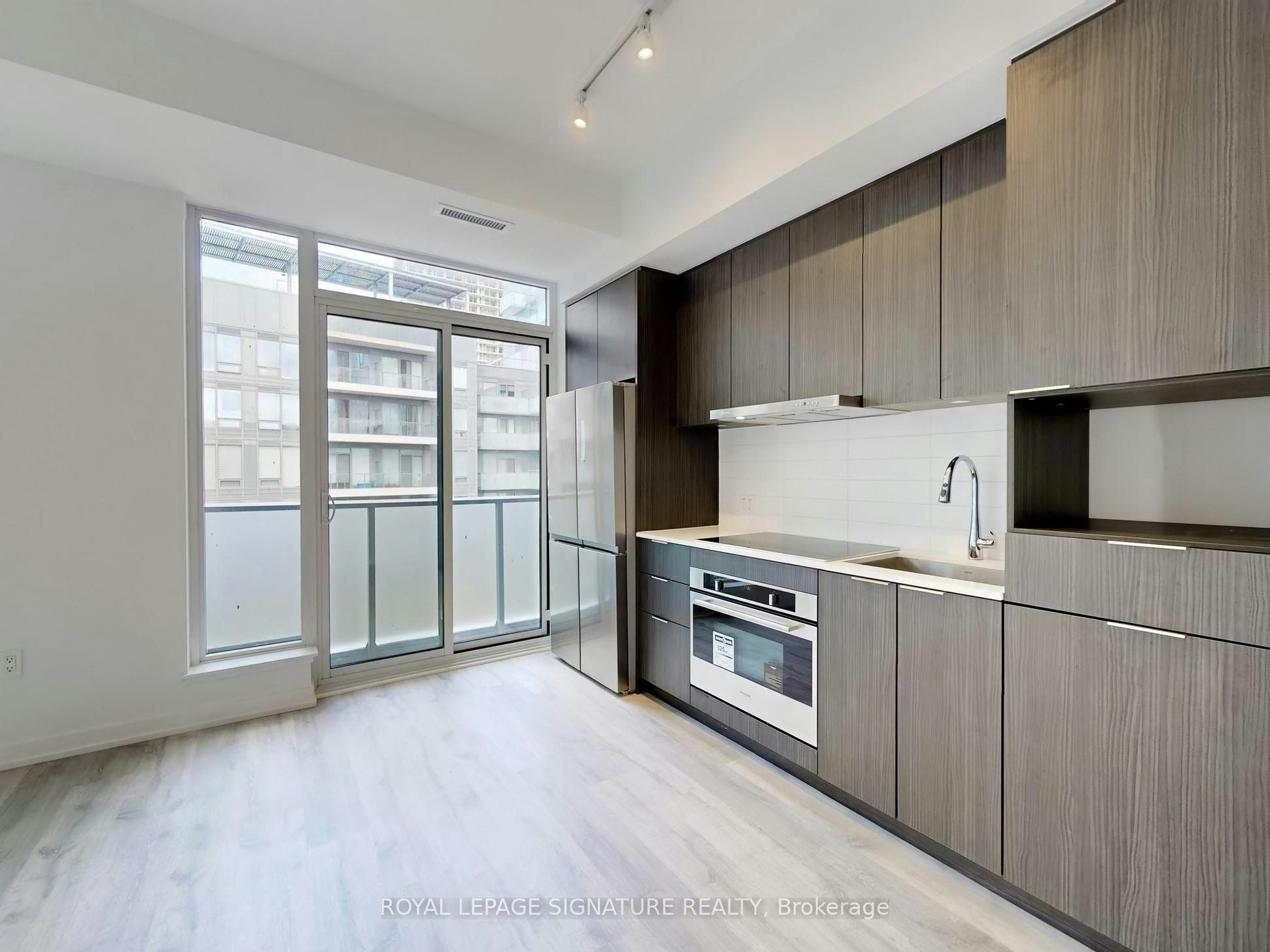 S608-8 Olympic Gdn Drive, Toronto, ON, M2M 0B9 - 9