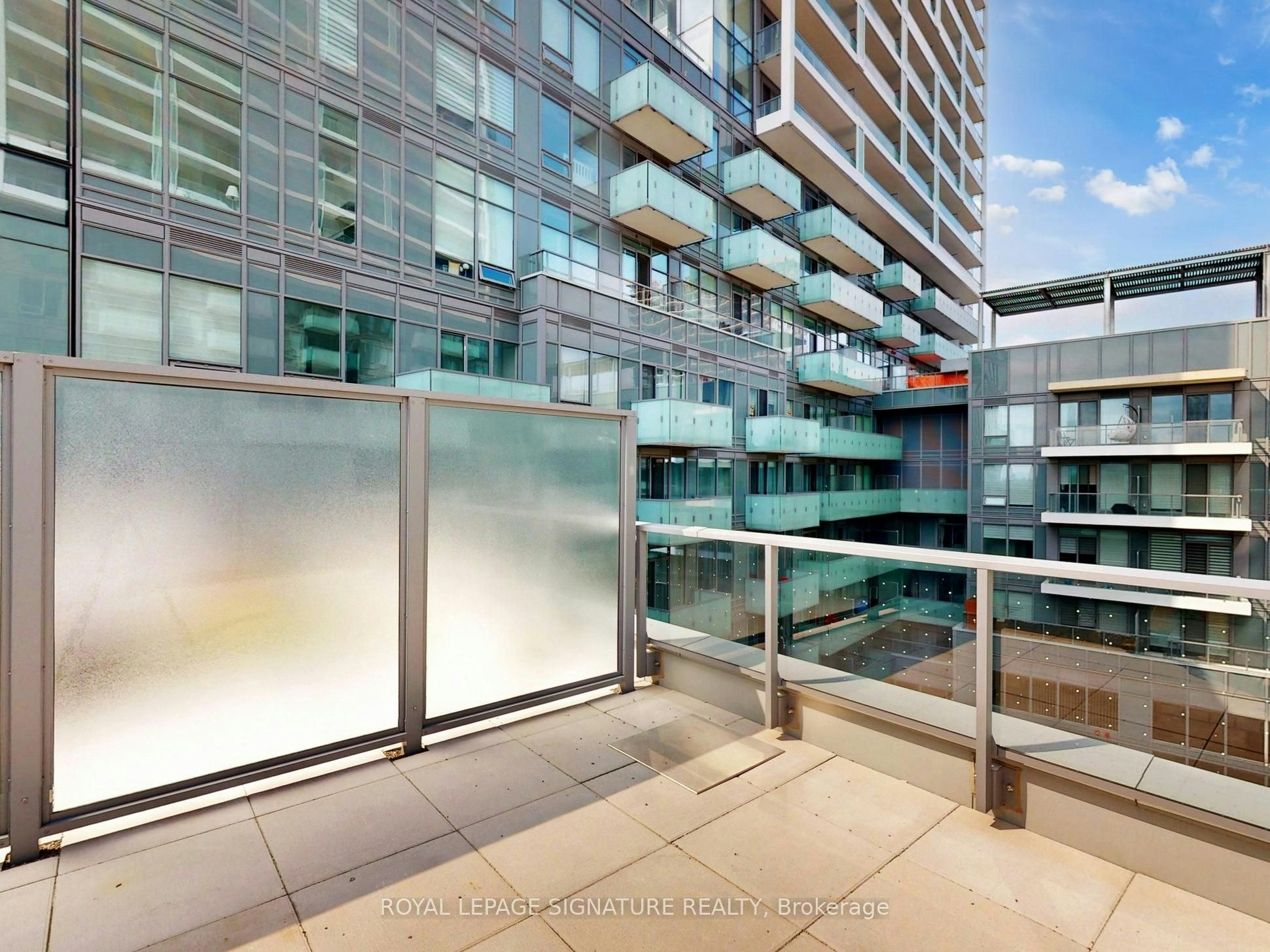S608-8 Olympic Gdn Drive, Toronto, ON, M2M 0B9 - 37