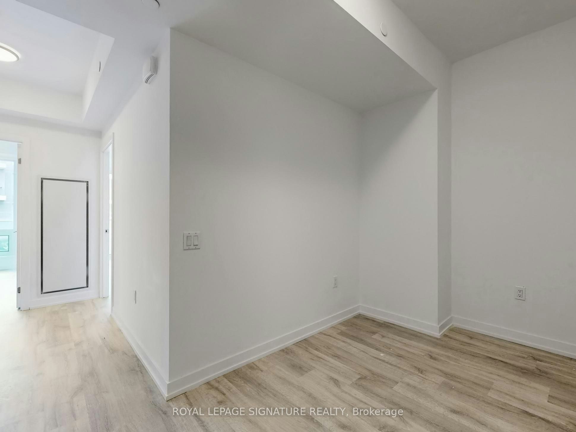 S608-8 Olympic Gdn Drive, Toronto, ON, M2M 0B9 - 14