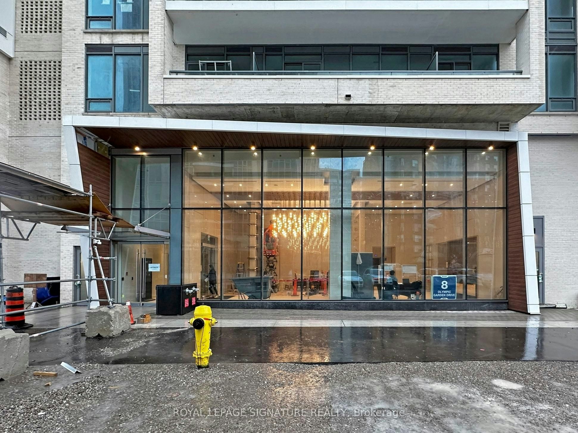 S608-8 Olympic Gdn Drive, Toronto, ON, M2M 0B9 - 2