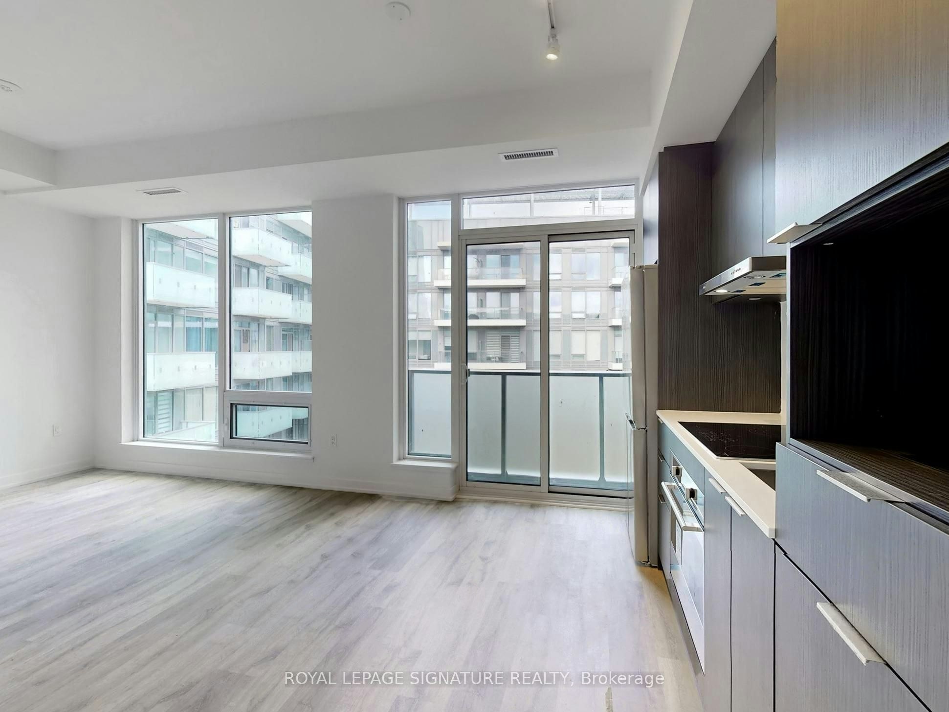 S608-8 Olympic Gdn Drive, Toronto, ON, M2M 0B9 - 8