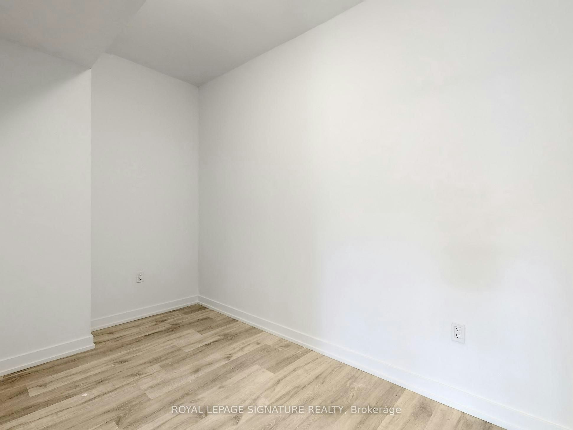 S608-8 Olympic Gdn Drive, Toronto, ON, M2M 0B9 - 15