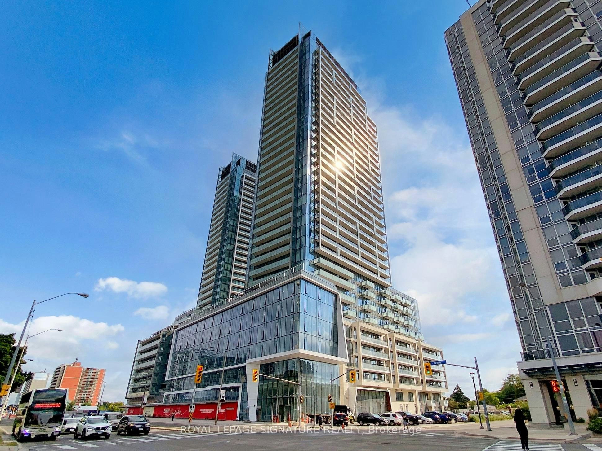 S608-8 Olympic Gdn Drive, Toronto, ON, M2M 0B9