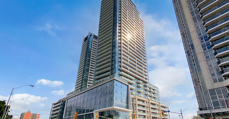 S608-8 Olympic Gdn Drive, Toronto, ON, M2M 0B9