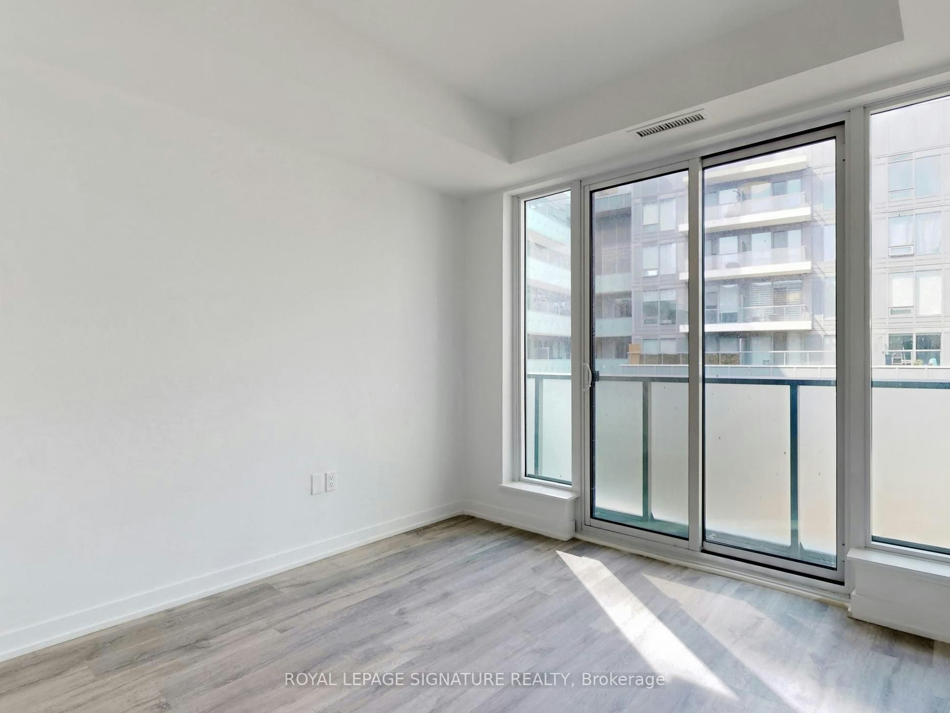 S608-8 Olympic Gdn Drive, Toronto, ON, M2M 0B9 - 29