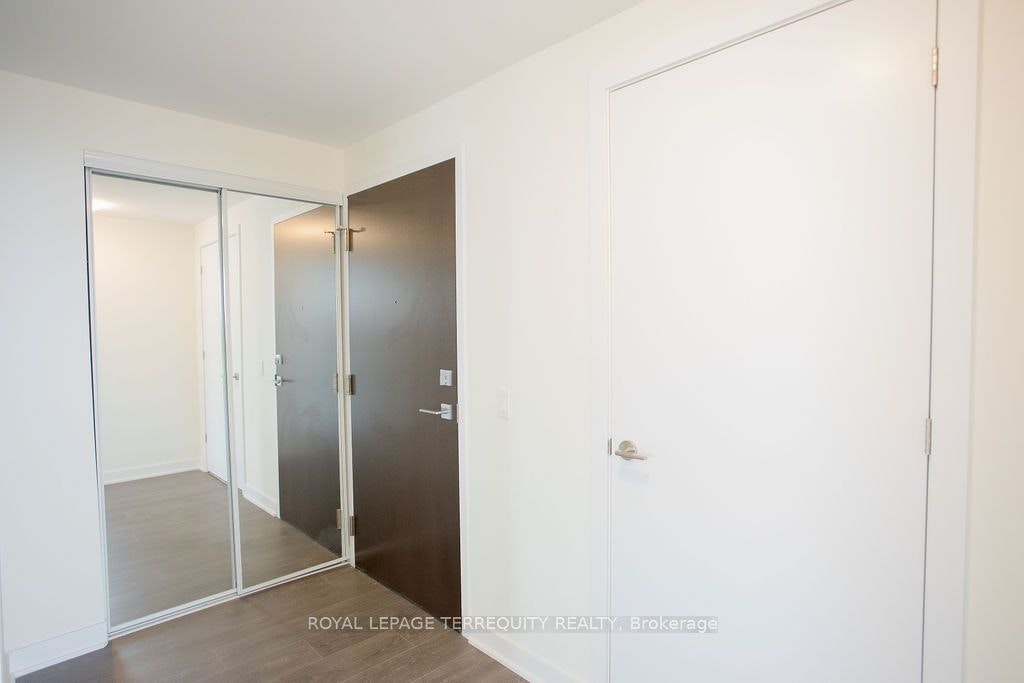 4609-2221 Yonge Street, Toronto, ON, M4S 0B8 - 8