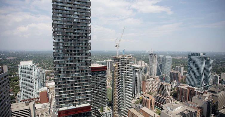 4609-2221 Yonge Street, Toronto, ON, M4S 0B8 - 13