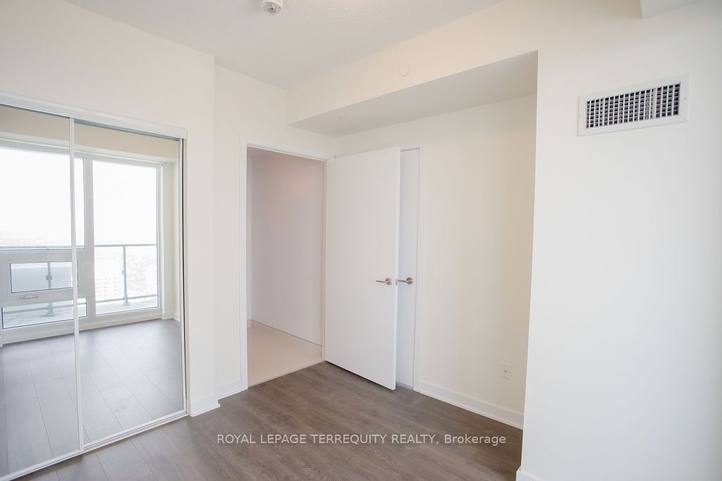 4609-2221 Yonge Street, Toronto, ON, M4S 0B8 - 16