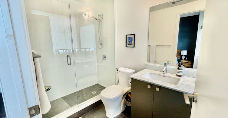 713-775 King Street W, Toronto, ON, M5V 2K3 - 7