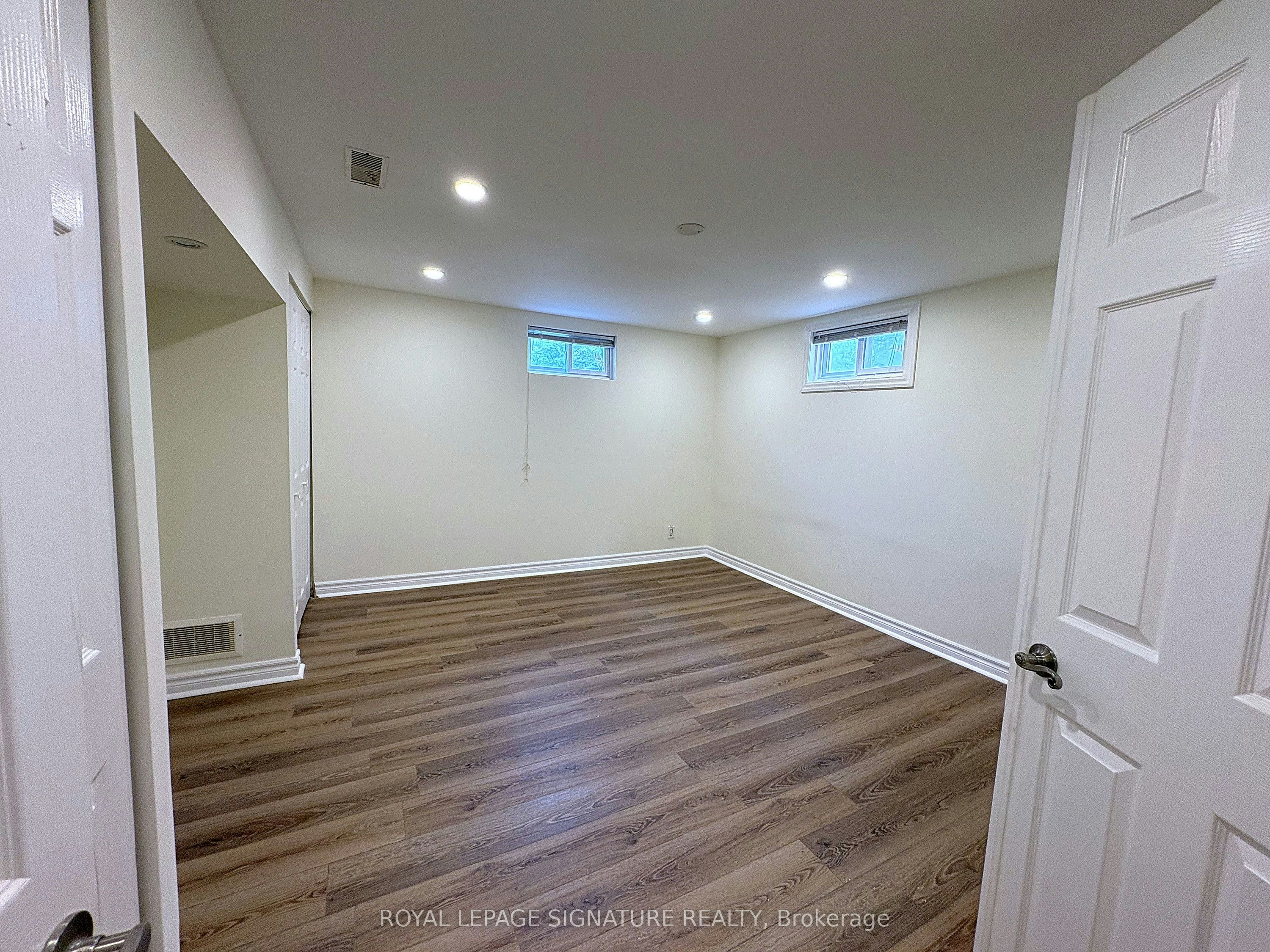Basement-5 Carnegie Court, Toronto, ON, M2M 1W2 - 8