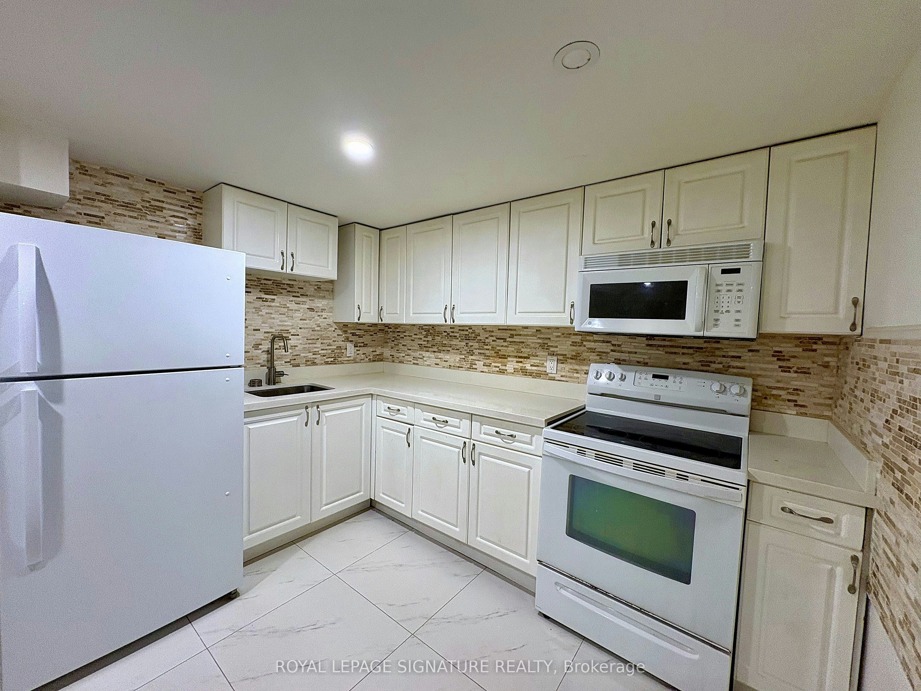 Basement-5 Carnegie Court, Toronto, ON, M2M 1W2 - 4