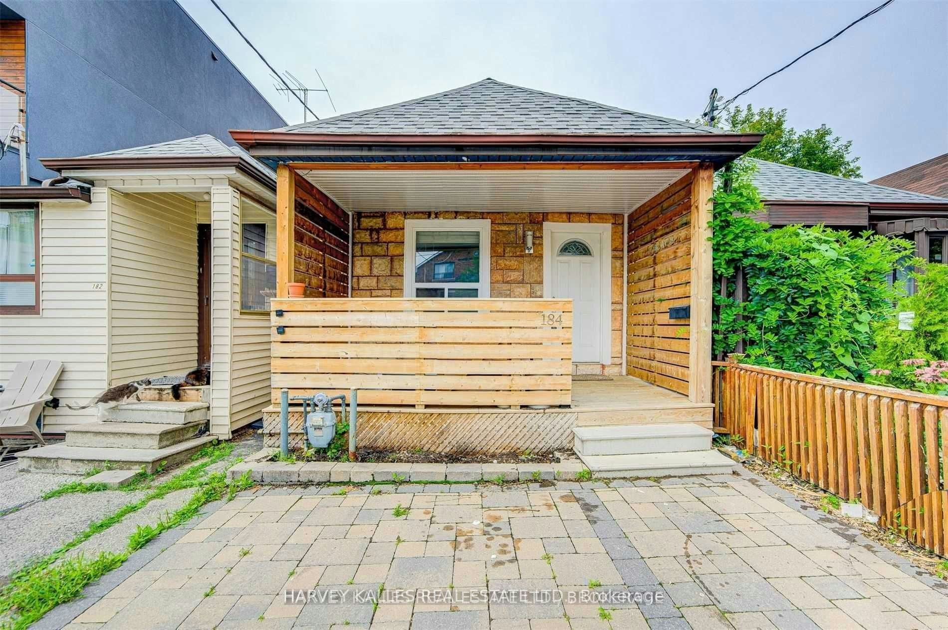 Lower-184 Cedric Avenue, Toronto, ON, M6C 3X8
