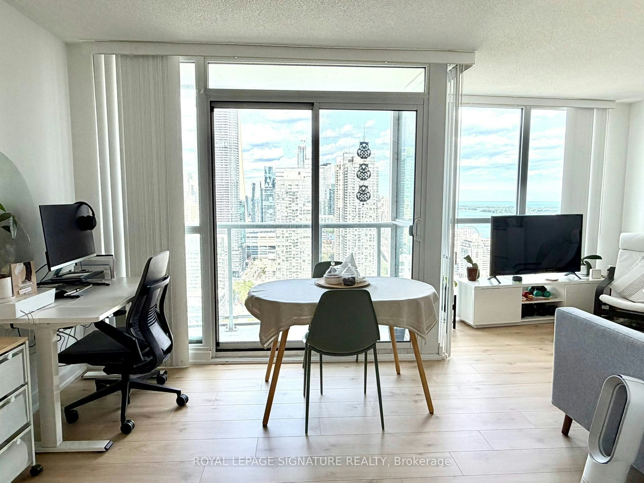 4112-85 Queens Wharf Road, Toronto, ON, M5V 0J9 - 5