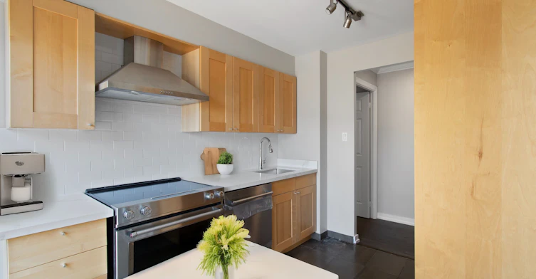 1008-889 Bay Street, Toronto, ON, M5S 3K5 - 27