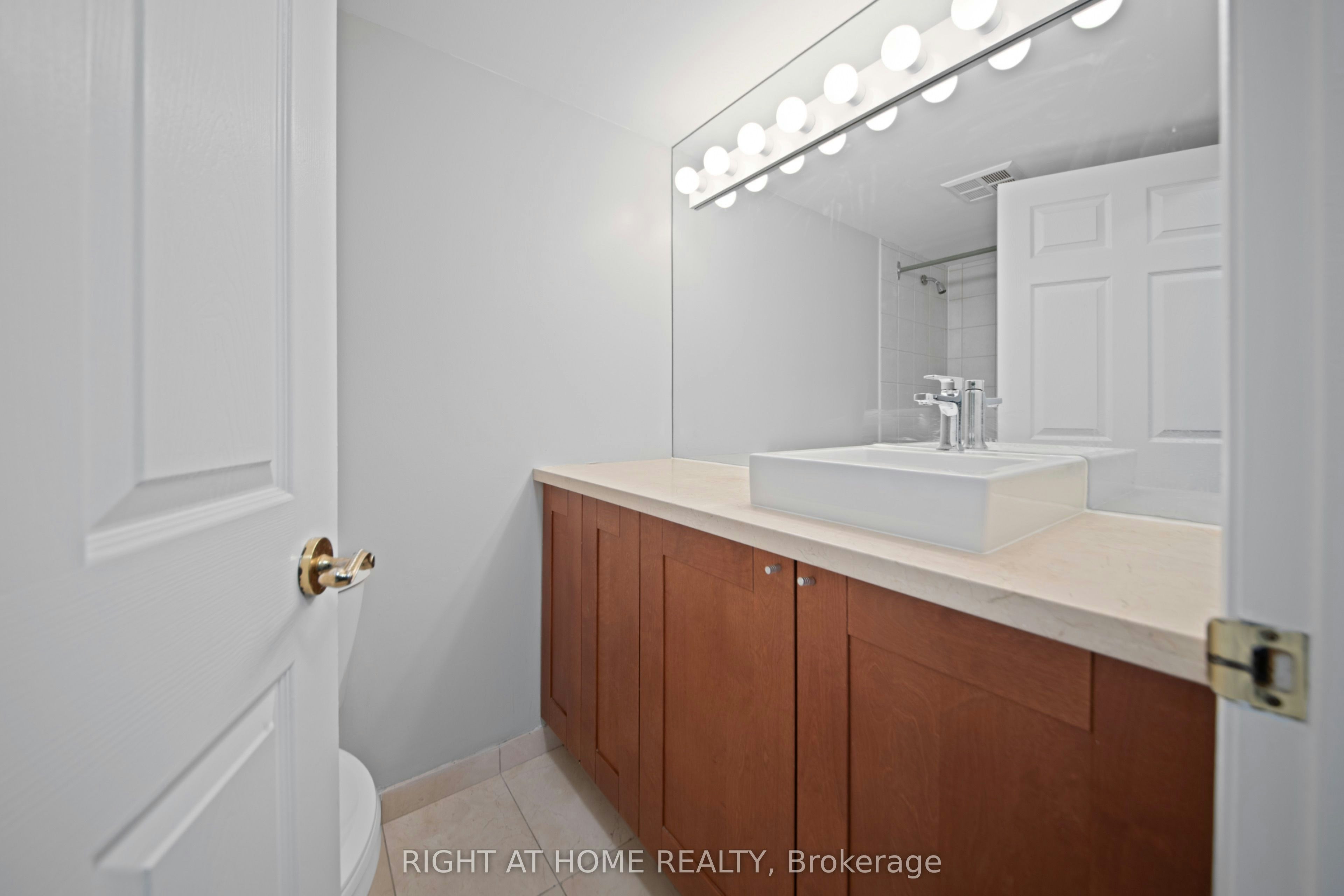 1008-889 Bay Street, Toronto, ON, M5S 3K5 - 25