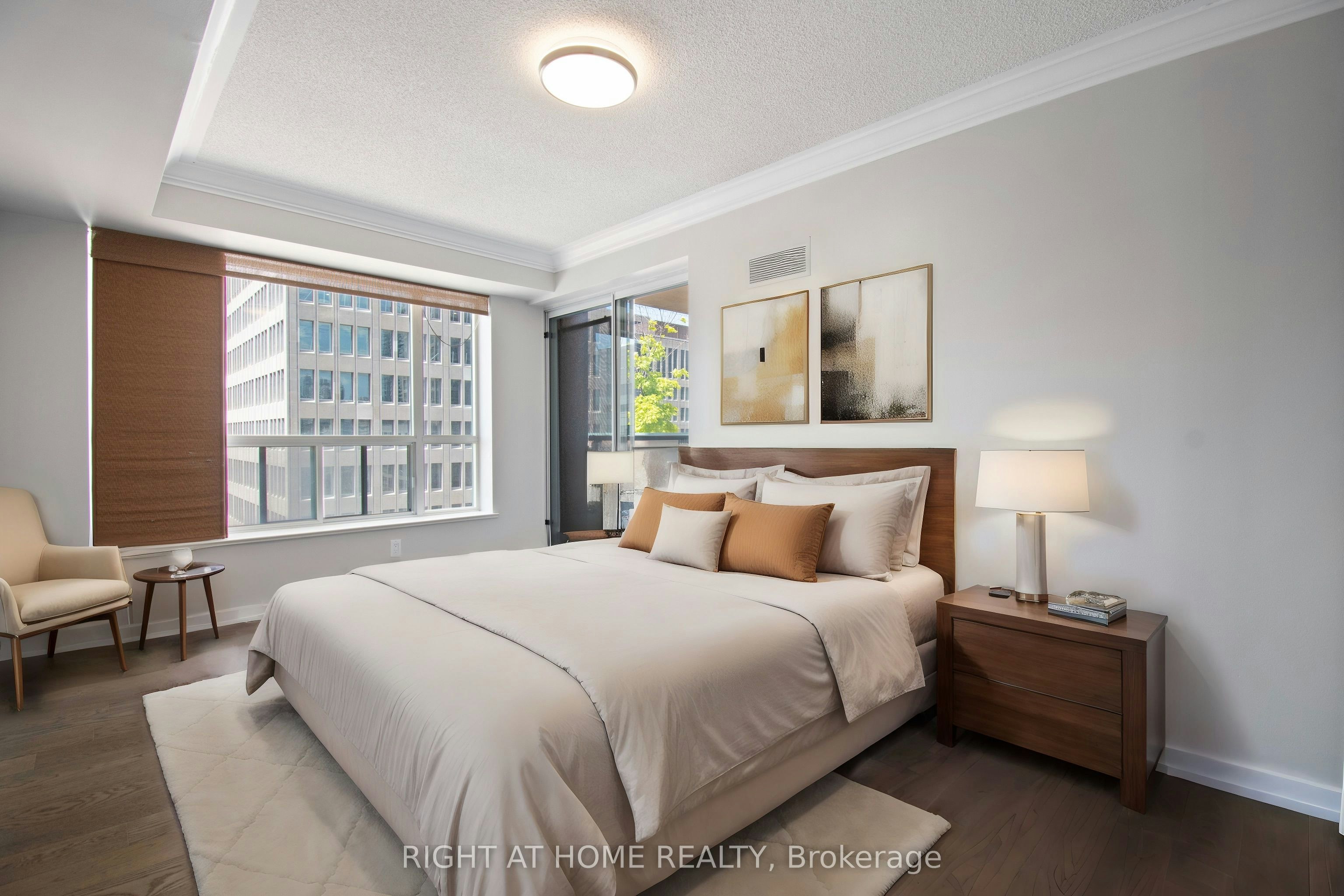 1008-889 Bay Street, Toronto, ON, M5S 3K5 - 4
