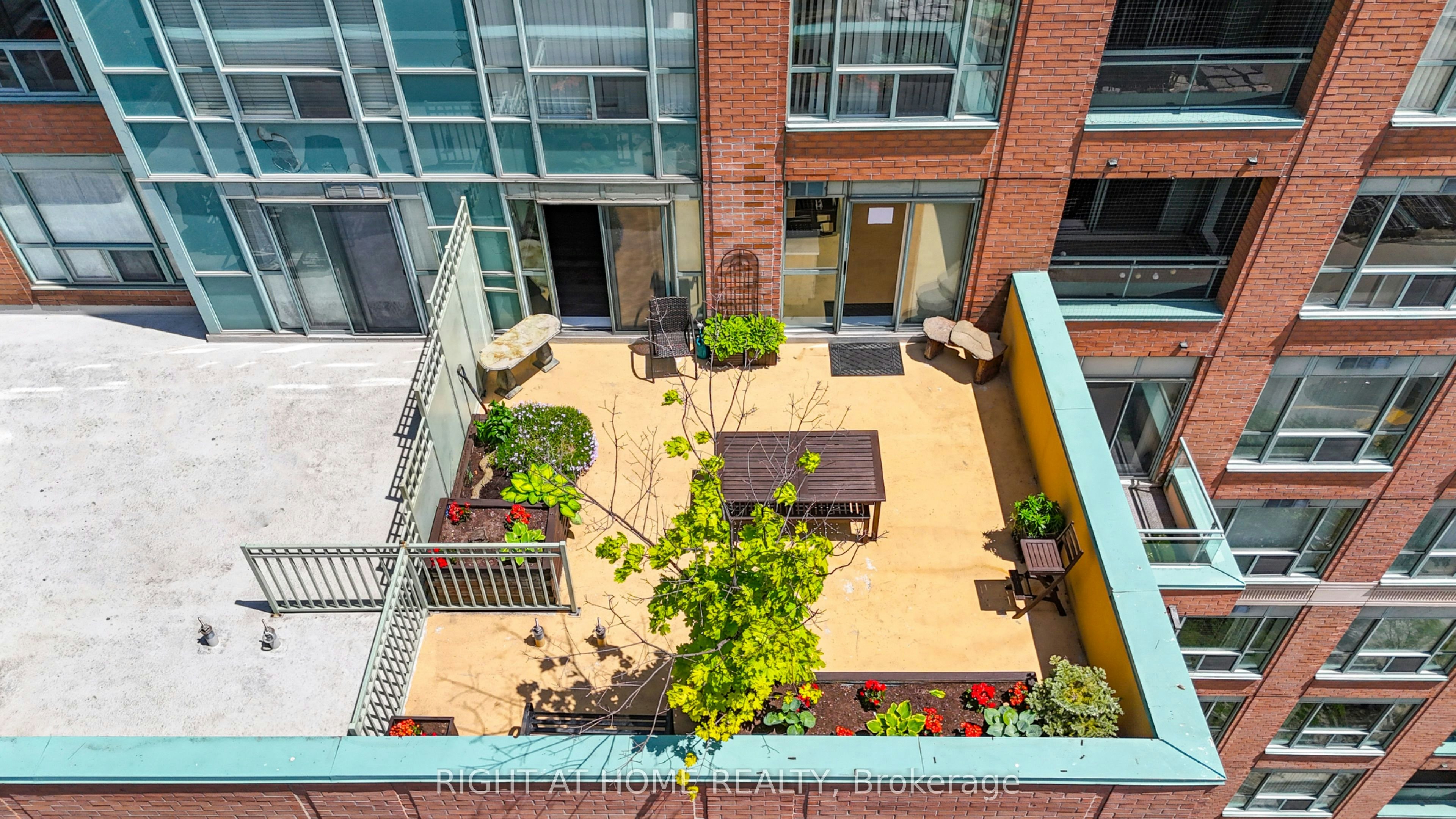 1008-889 Bay Street, Toronto, ON, M5S 3K5 - 5