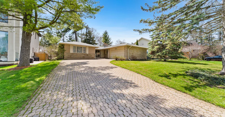 45 Hi Mount Drive, Toronto, ON, M2K 1X3 - 2