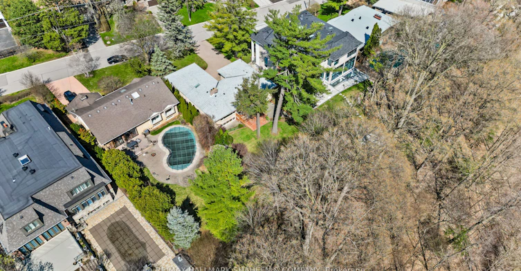 45 Hi Mount Drive, Toronto, ON, M2K 1X3 - 45