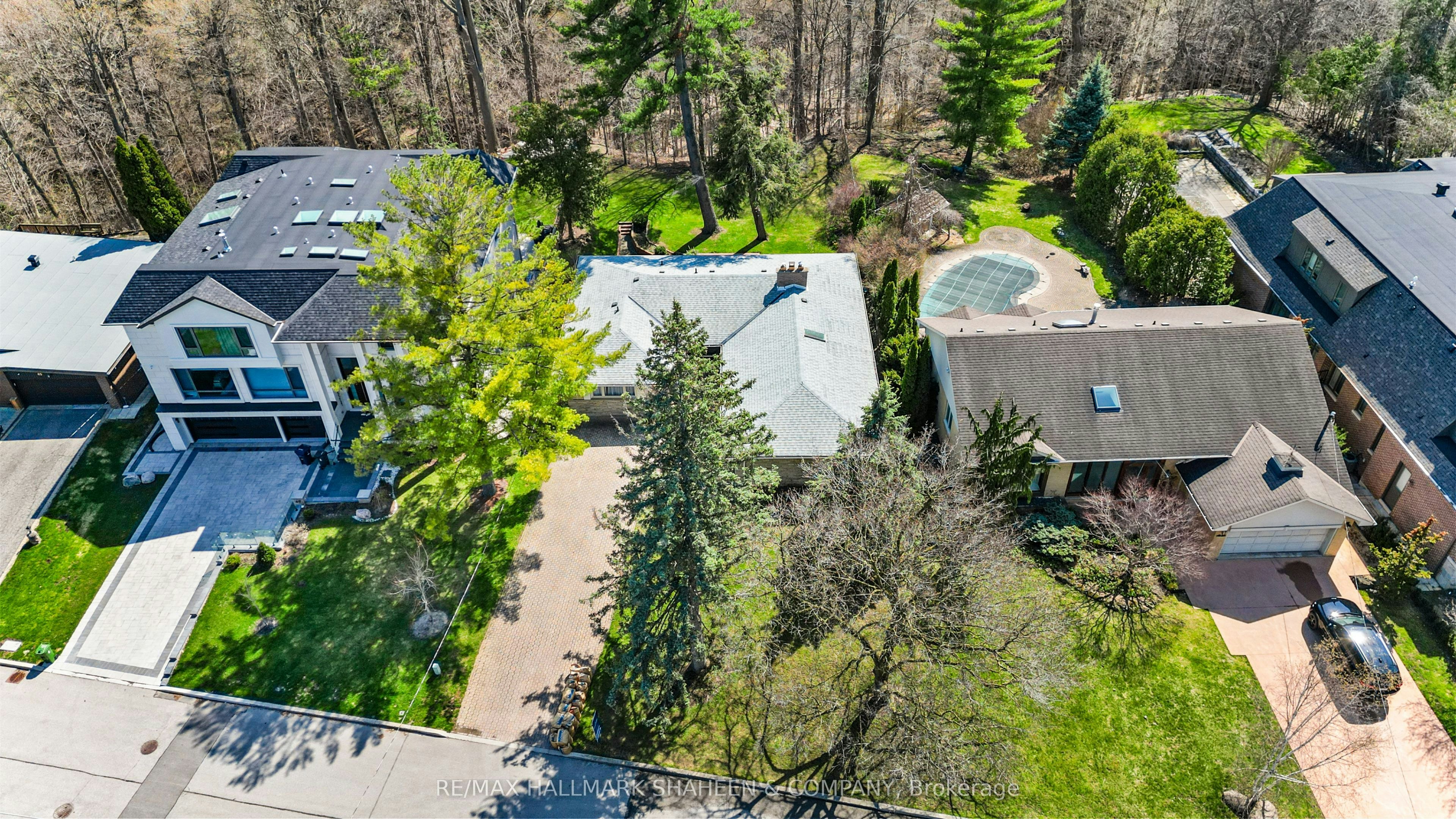 45 Hi Mount Drive, Toronto, ON, M2K 1X3 - 4