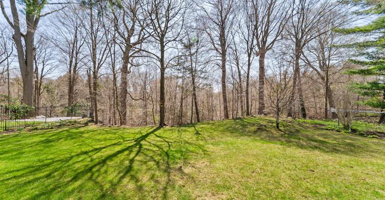 45 Hi Mount Drive, Toronto, ON, M2K 1X3 - 47