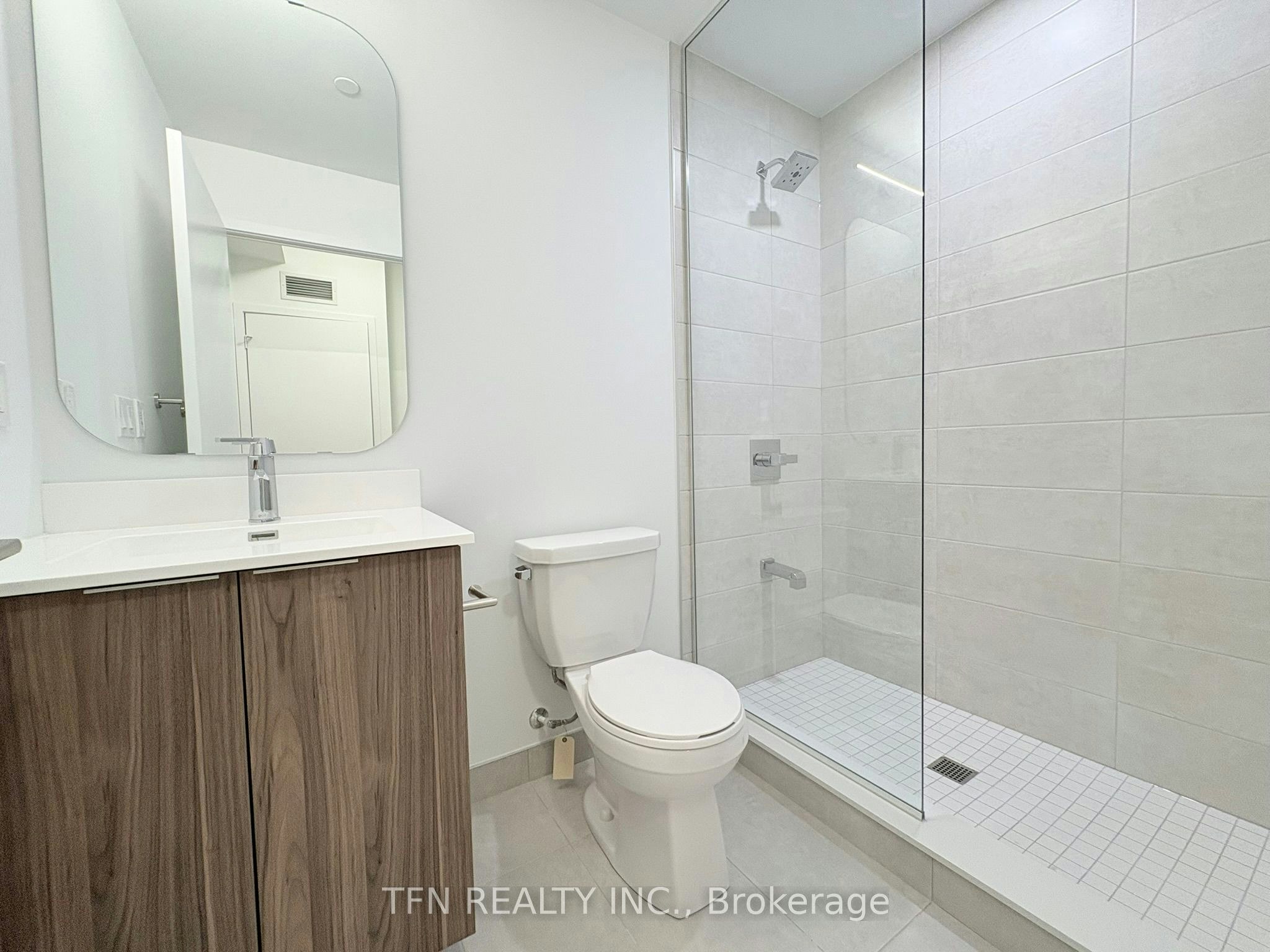 427-15 Richardson Street, Toronto, ON, M5A 0Y5 - 2