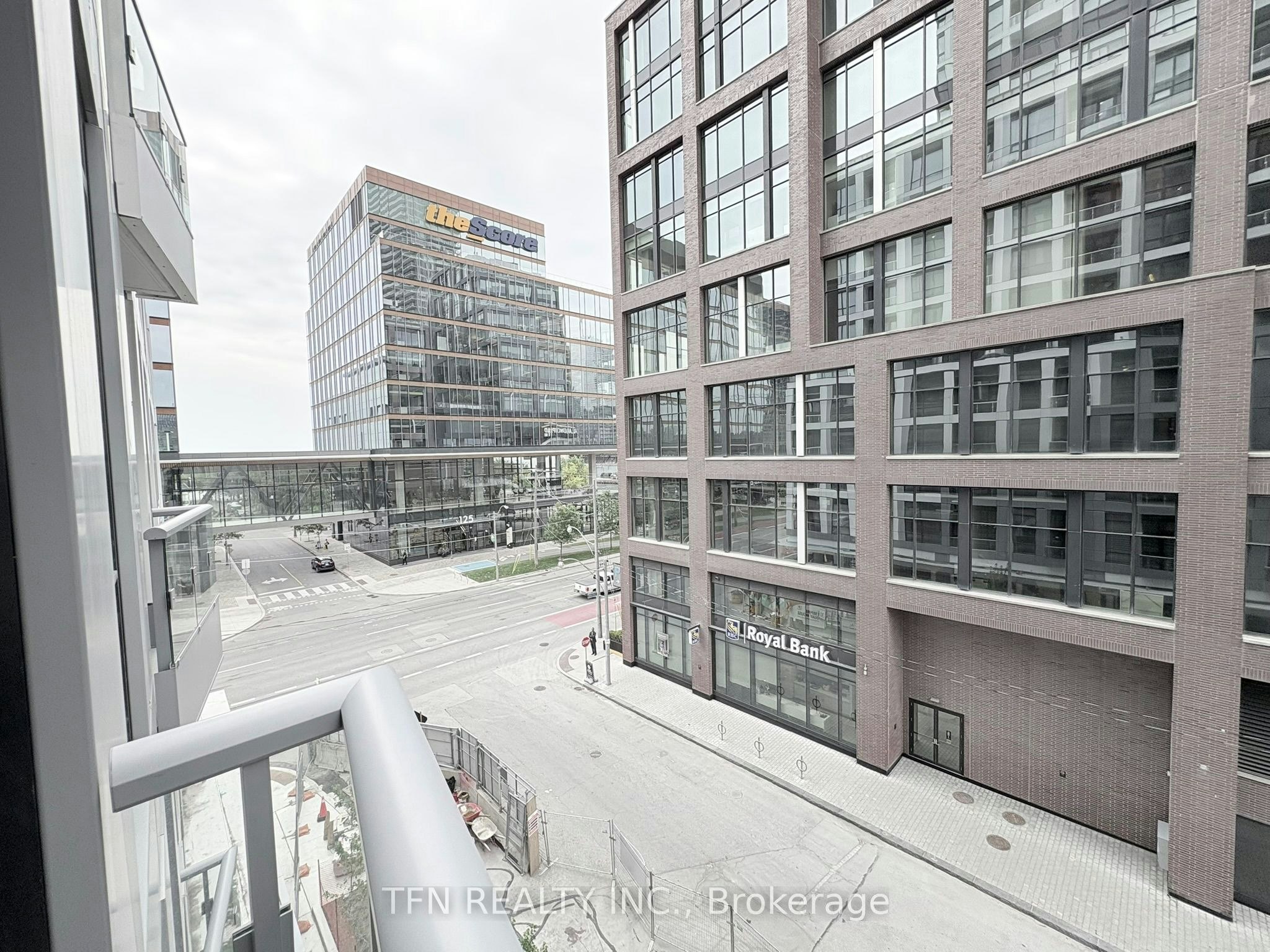427-15 Richardson Street, Toronto, ON, M5A 0Y5 - 11