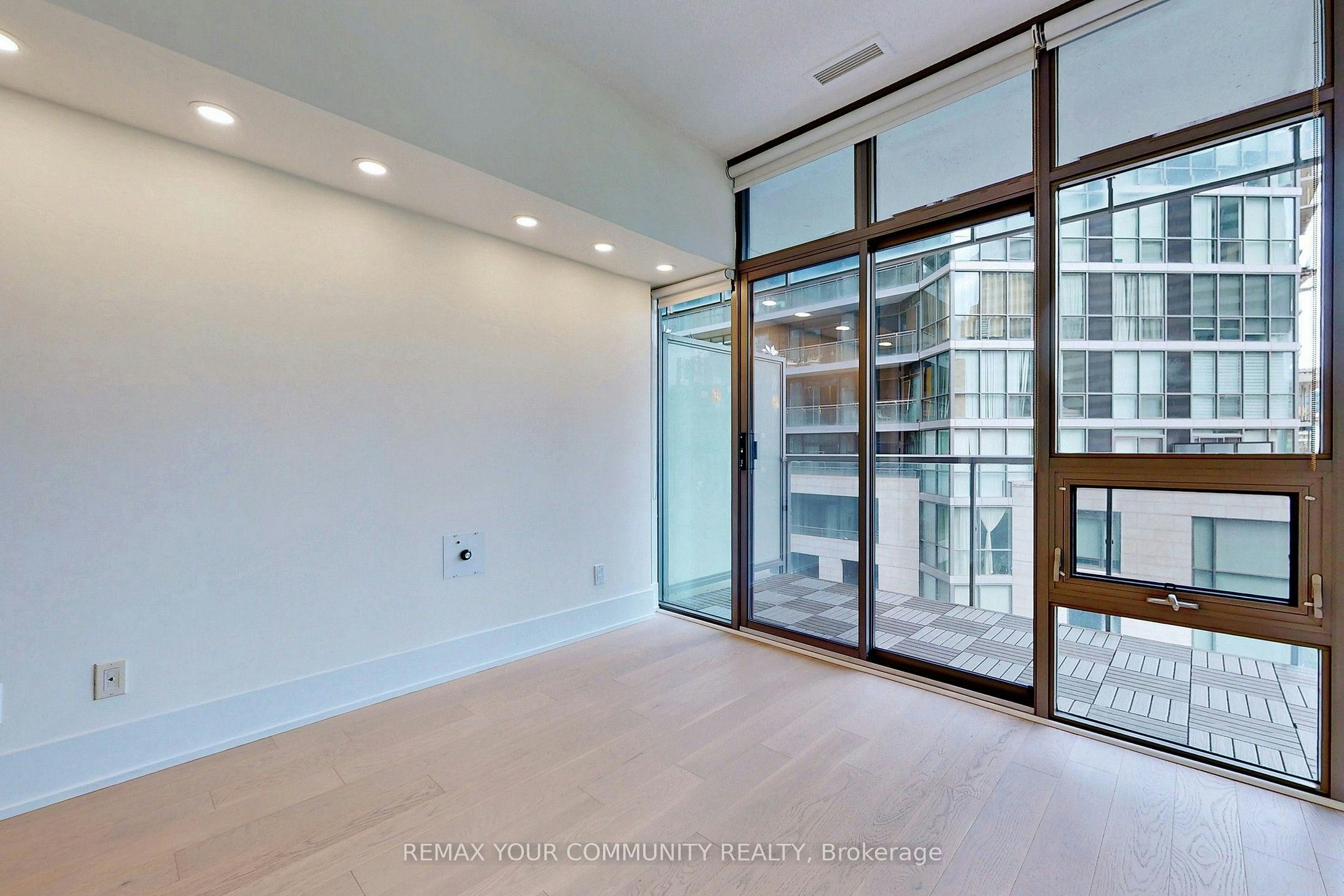 603-33 Charles Street E, Toronto, ON, M4Y 1R9 - 9