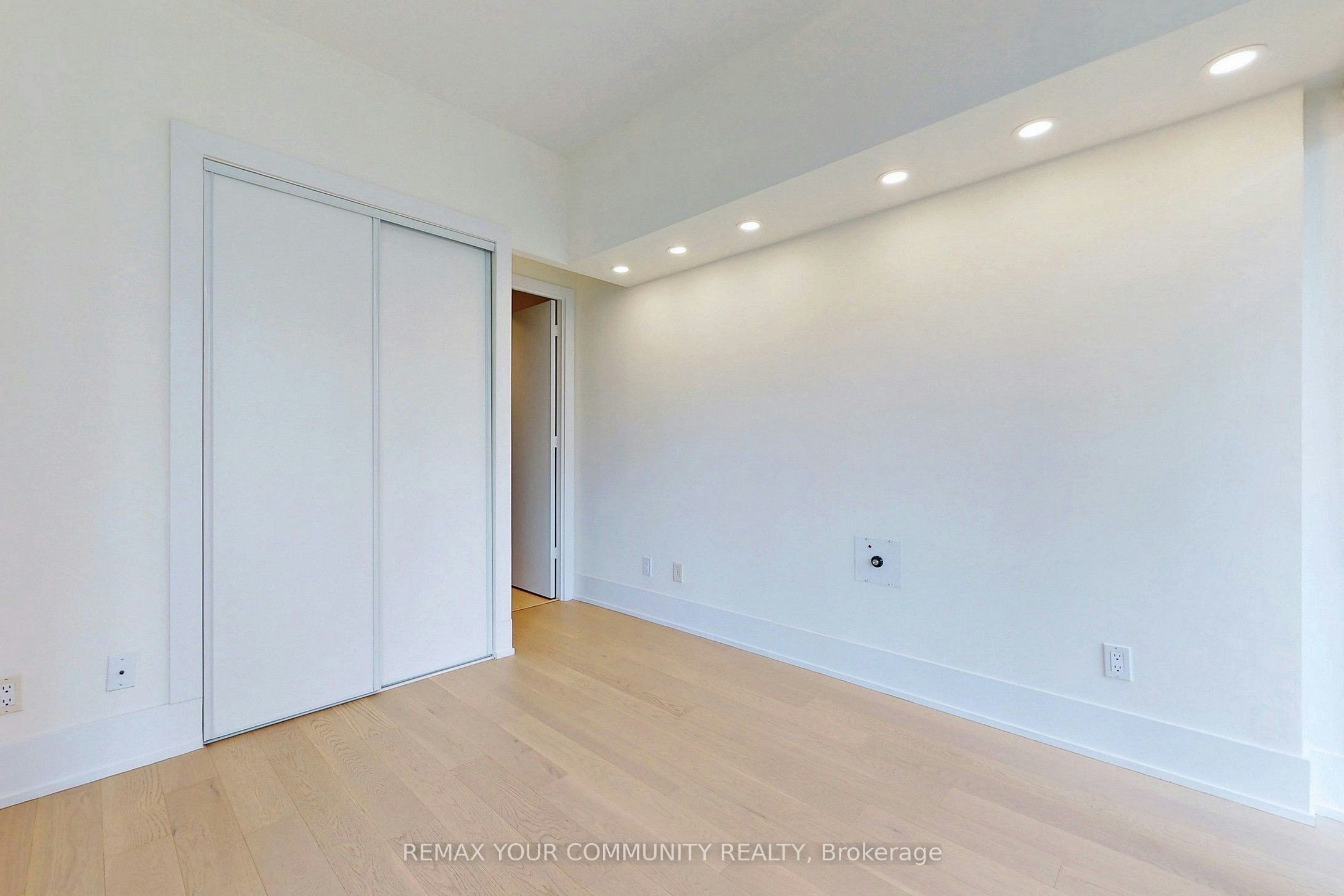603-33 Charles Street E, Toronto, ON, M4Y 1R9 - 10