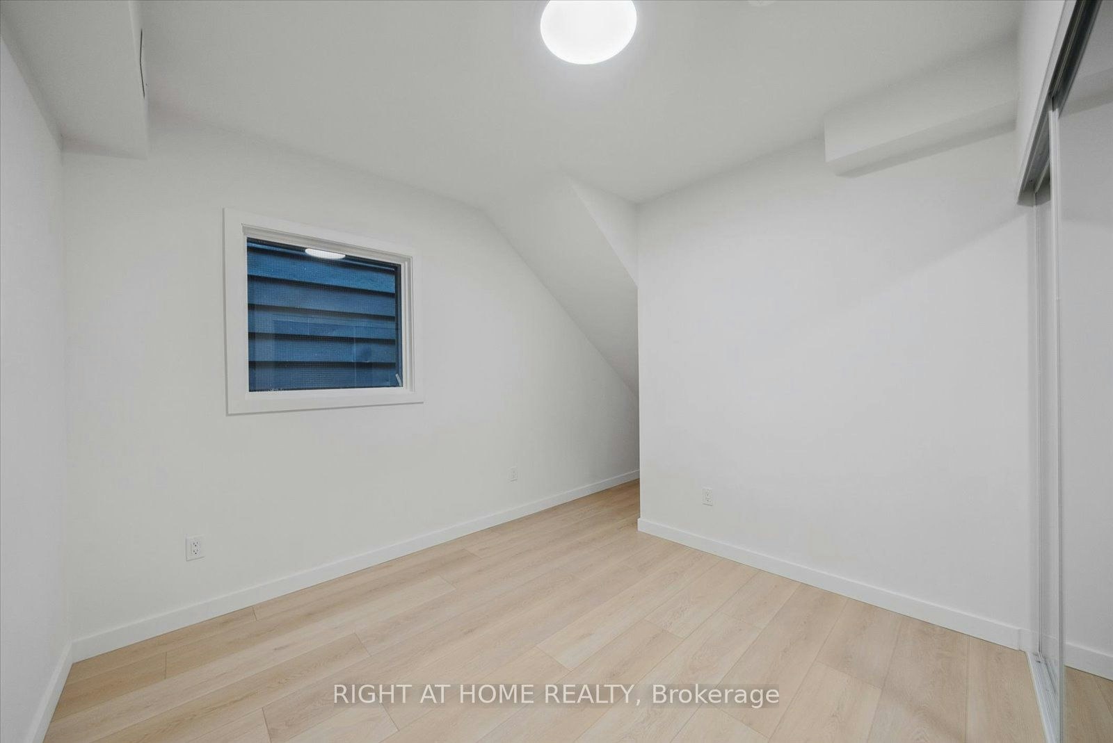 2-367 Howland Avenue, Toronto, ON, M5R 3C1 - 9