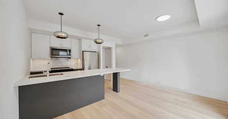 2-367 Howland Avenue, Toronto, ON, M5R 3C1 - 6