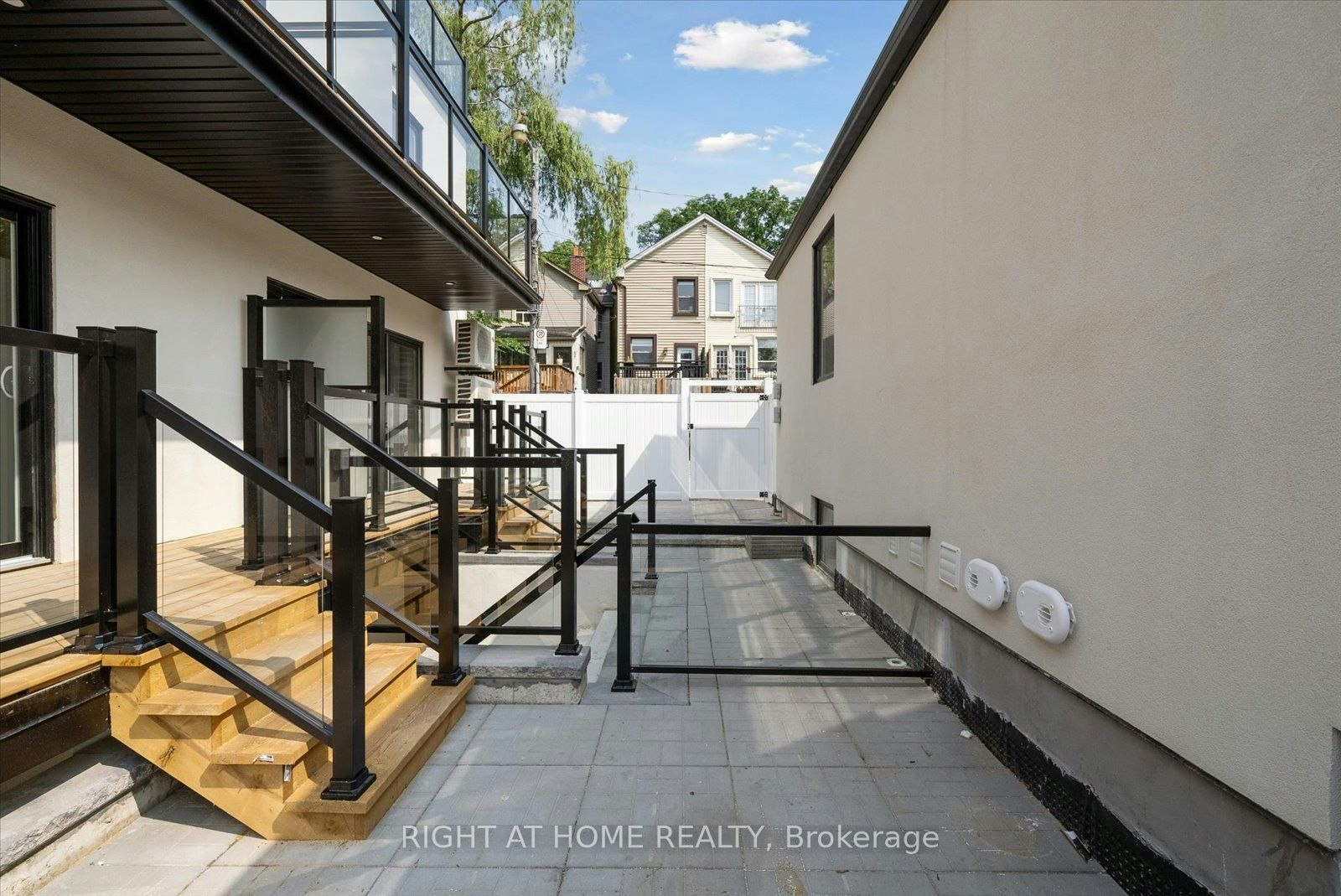 2-367 Howland Avenue, Toronto, ON, M5R 3C1 - 17