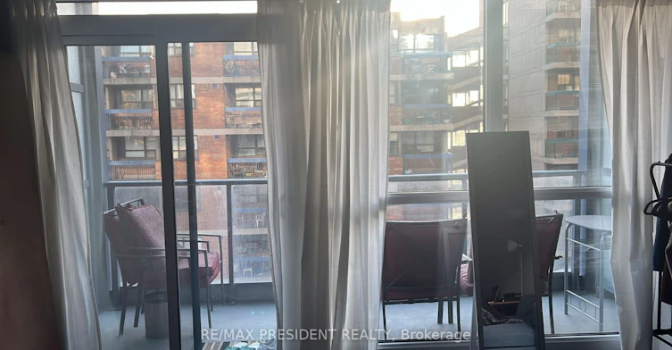 706-210 Simcoe Street, Toronto, ON, M5T 1T4 - 7