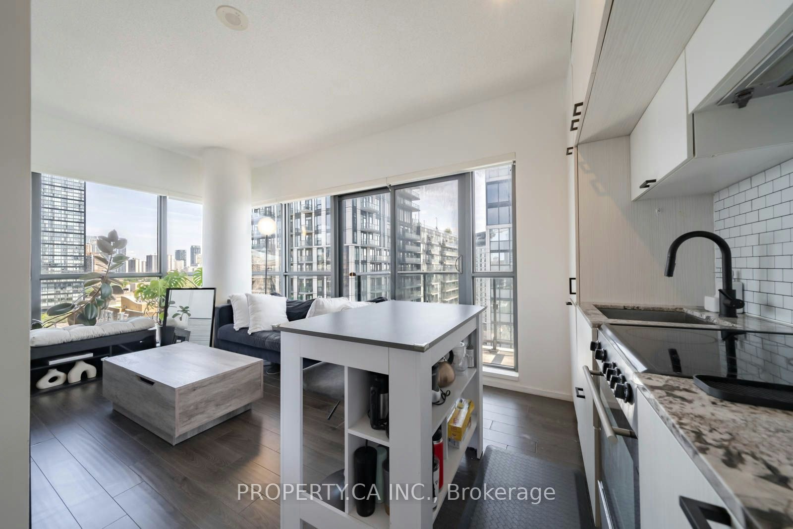 1506-159 Dundas Street E, Toronto, ON, M5B 1E4 - 10
