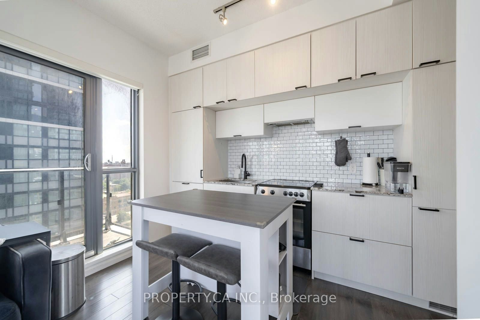 1506-159 Dundas Street E, Toronto, ON, M5B 1E4 - 5