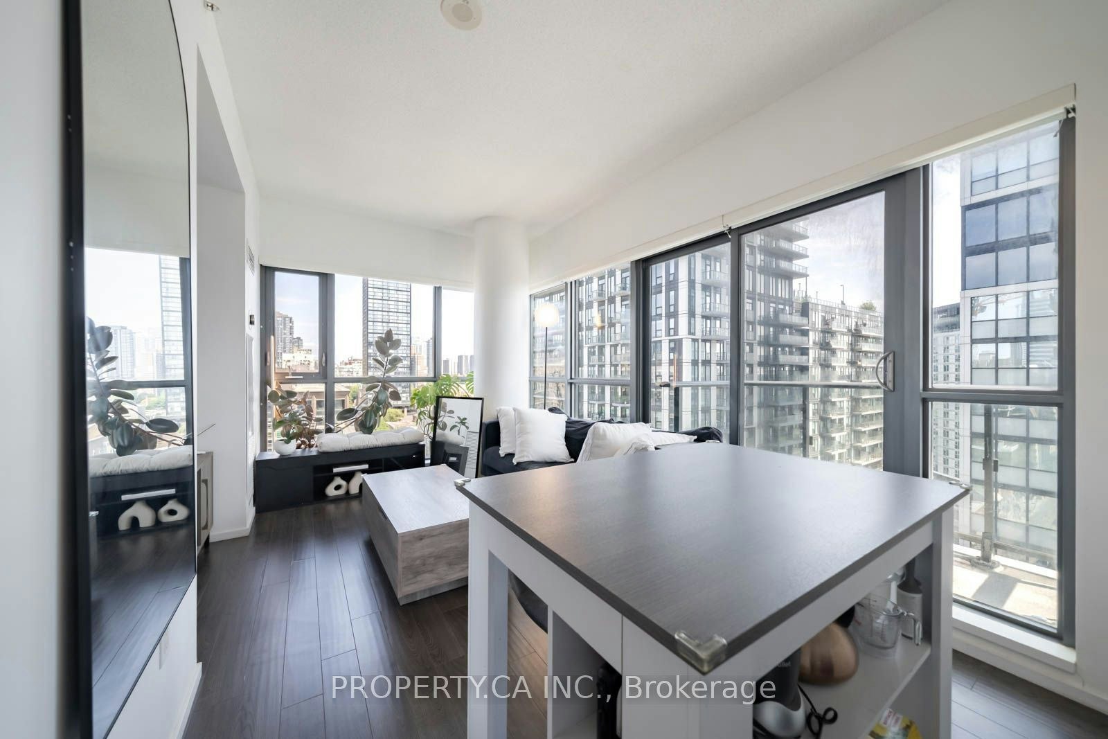 1506-159 Dundas Street E, Toronto, ON, M5B 1E4 - 9