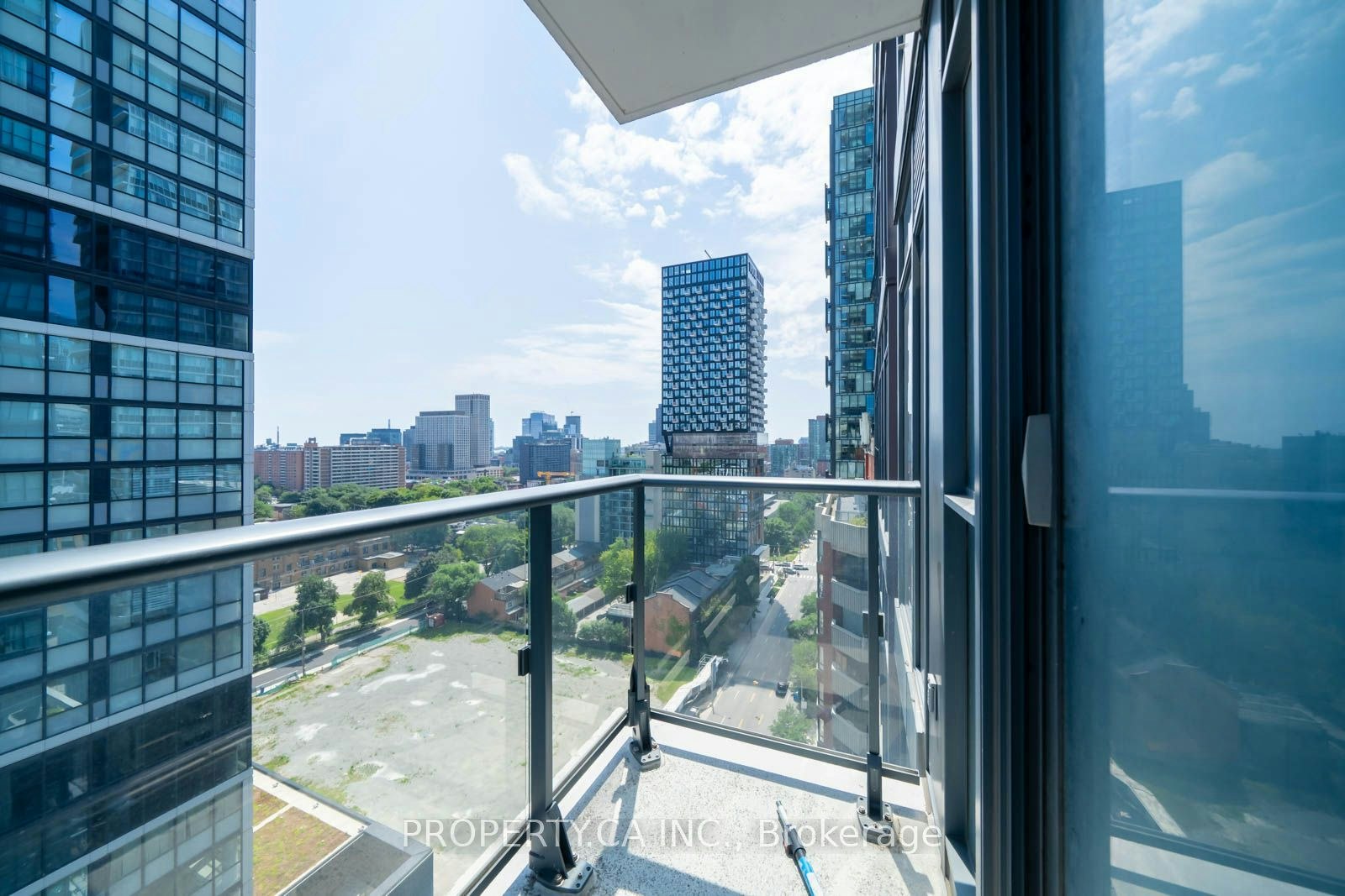 1506-159 Dundas Street E, Toronto, ON, M5B 1E4 - 17