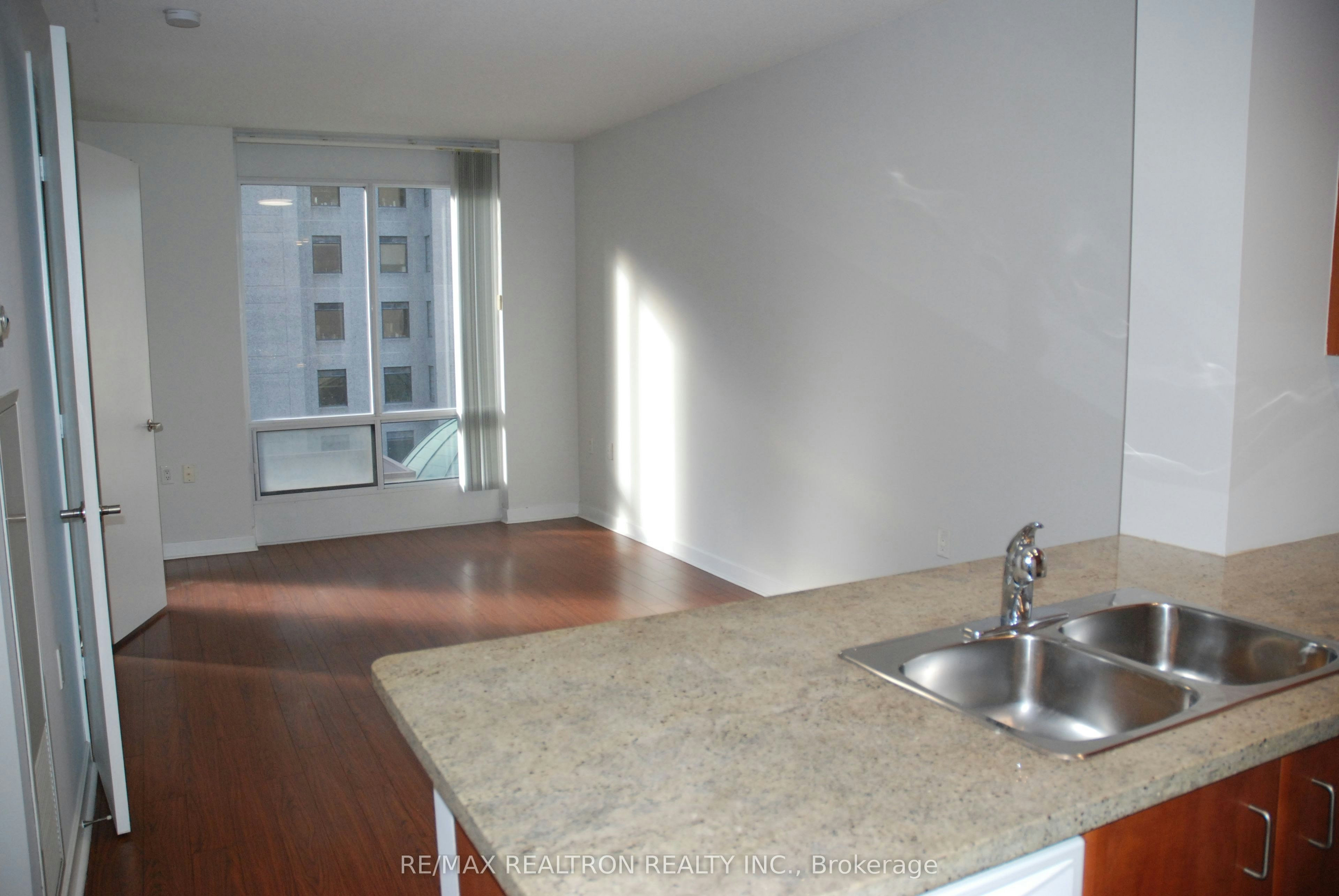 913-85 Bloor Street E, Toronto, ON, M4W 3Y1 - 3