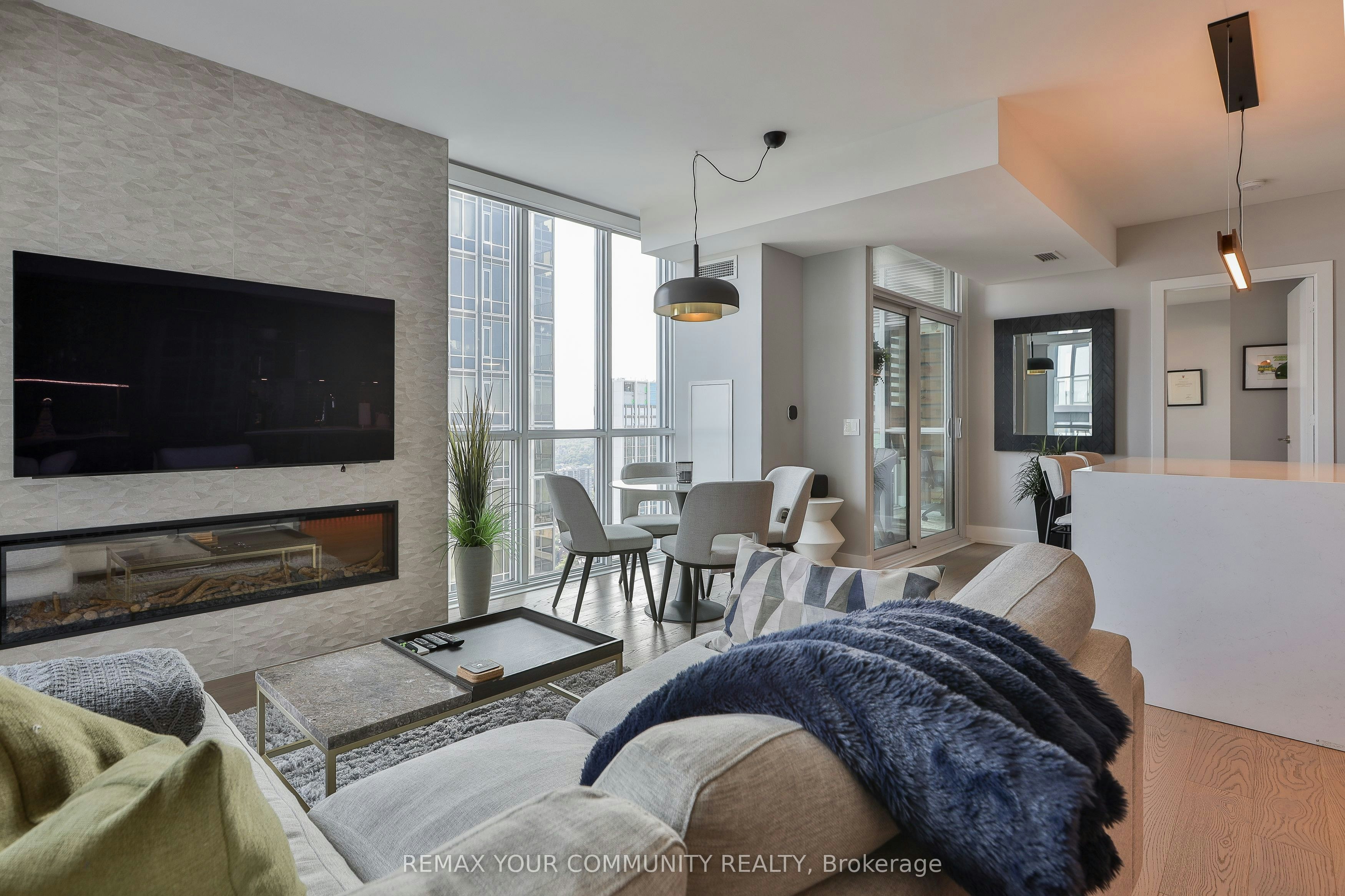 4301-1 Yorkville Avenue, Toronto, ON, M4W 0B1 - 17