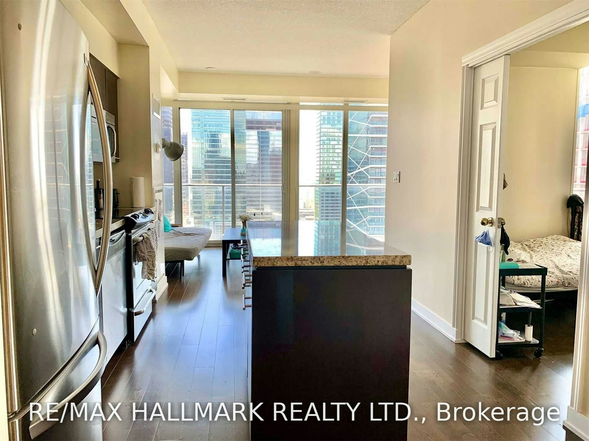 2703-126 Simcoe Street, Toronto, ON, M5H 4E6 - 3